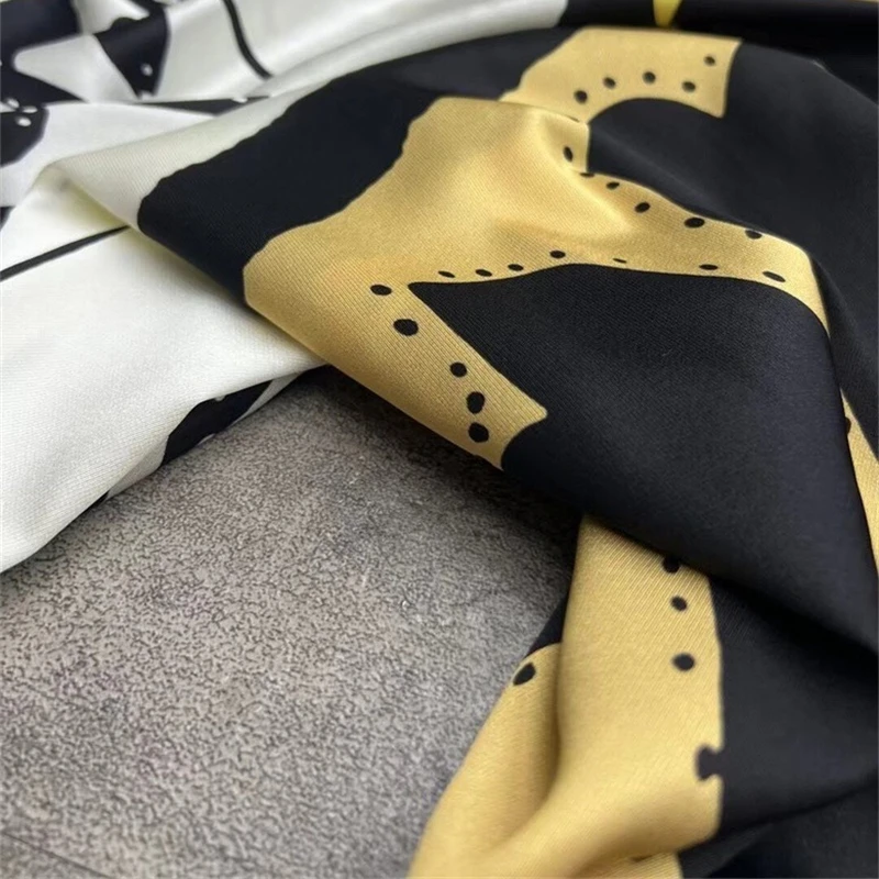 New Brand Atmospheric Color Contrast Printing Twill Stretch Silk Fabric Luxury Letter M Dress Shirt Designer Fabric Woven Sewing