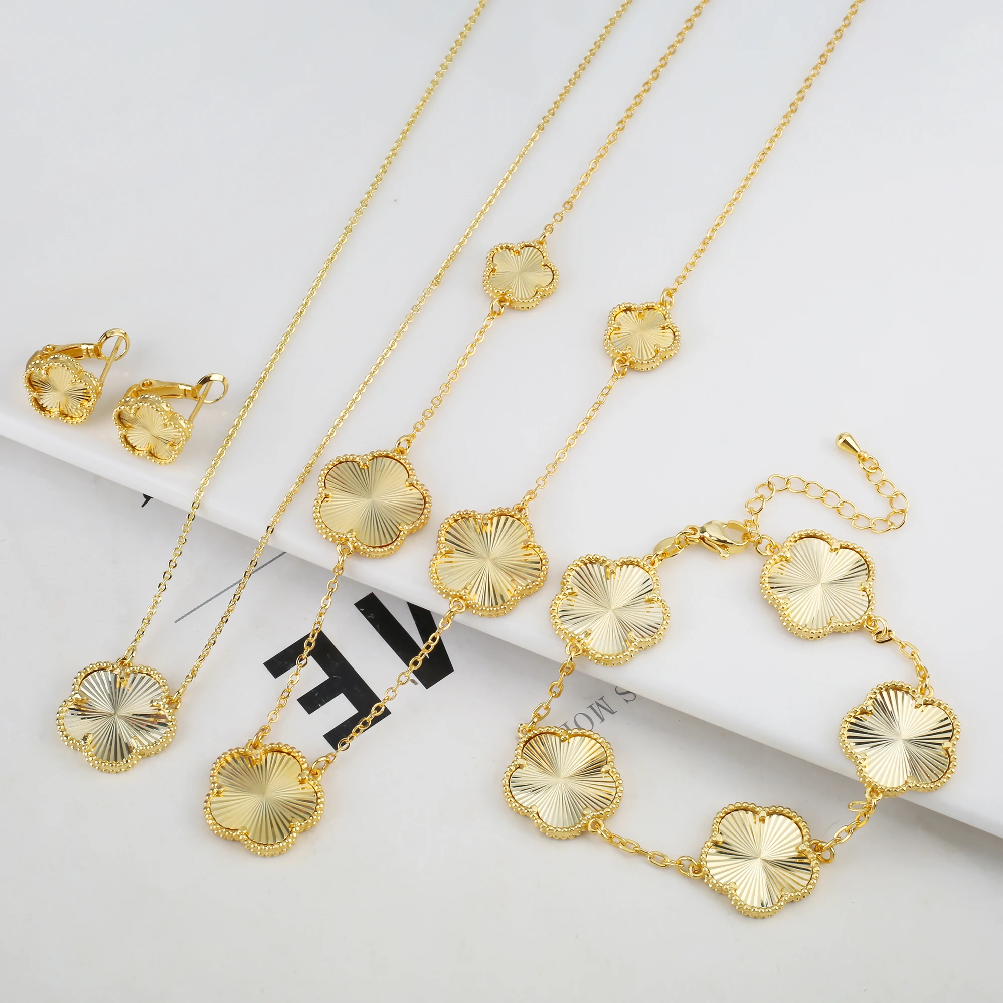 Women's Shiny Metal Plant Five Leaf Flower Set