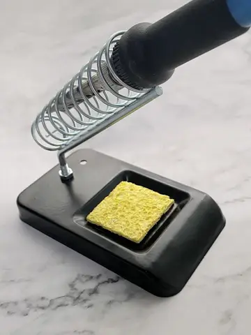 Supporto per saldatore Supporto portatile Supporto per stagno per saldatura con spugna per pulizia di saldatura Accessori per saldatore elettrico