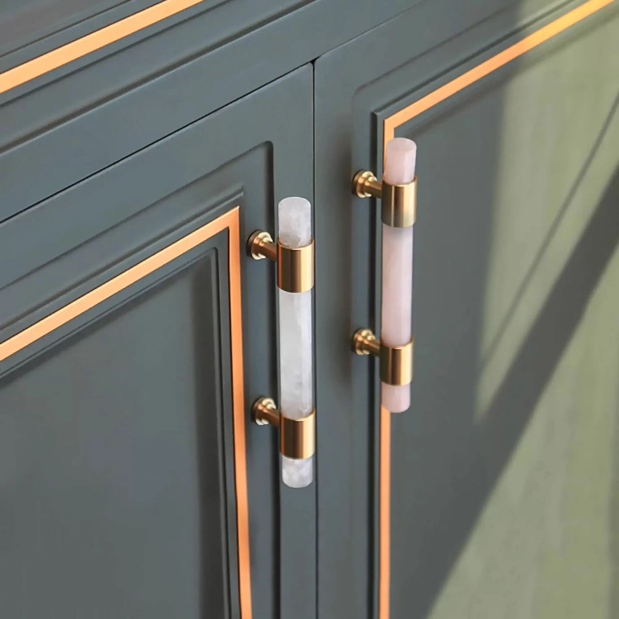 

Brass with Natural Crystal T Bar Cabinet Handles Pink White Wardrobe Pulls Modern Kitchen Cupboard Door Knobs Furniture Handles