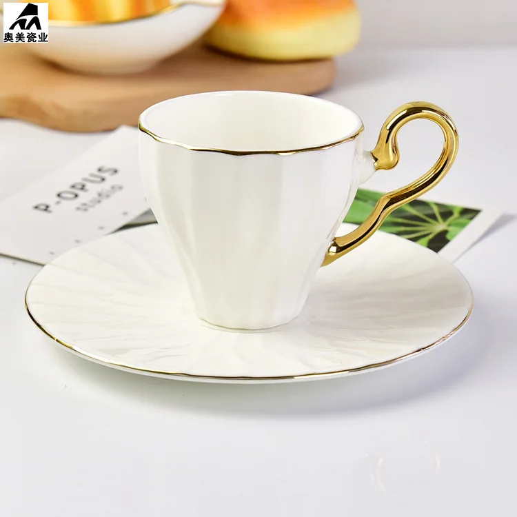 

European style plain line drawing gold bone china coffee set hotel club home living room coffee cup afternoon tea cake cup plate