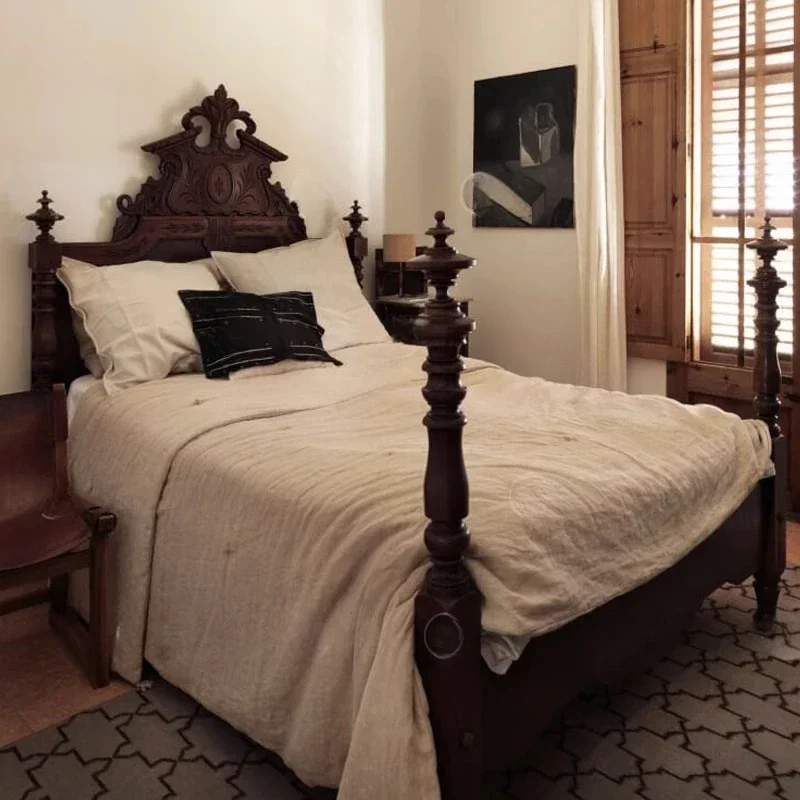 Neoclassical double bed, retro solid wood 1.8-meter large bed