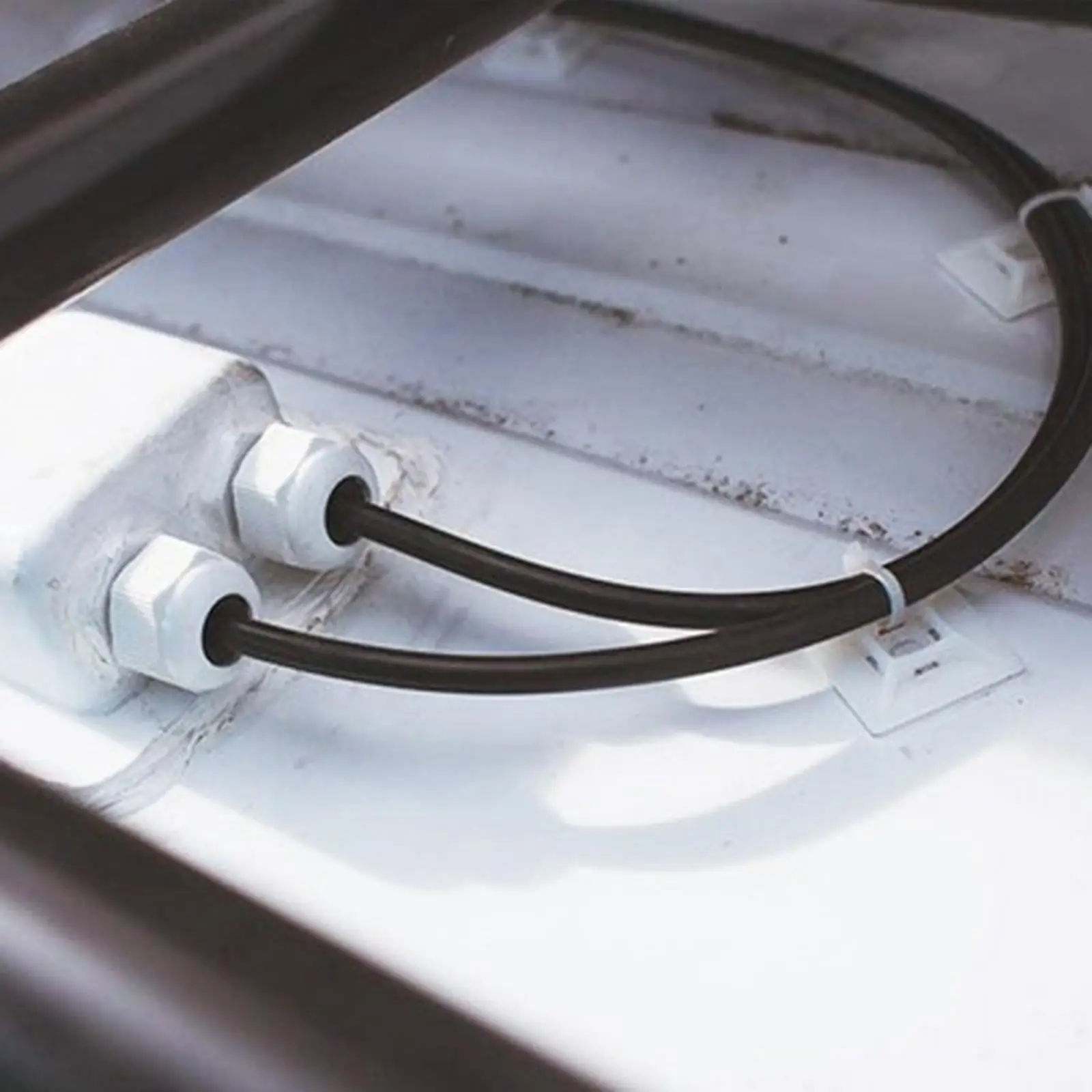 

Roof Cable Entry ABS Double Single Cable Gland Box Waterproof Solar Panel Accessories for RV Caravan Boat Motorhome