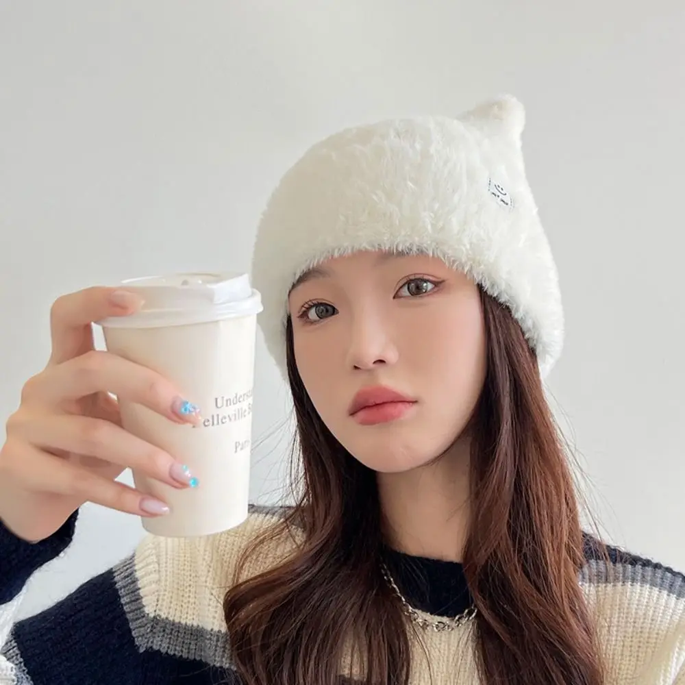 قبعة صوف محبوكة من القطيفة على الموضة مقاومة للرياح قبعات صغيرة مرنة على شكل أذن القط تحافظ على الدفء سميكة قبعة حماية الأذن في الهواء الطلق