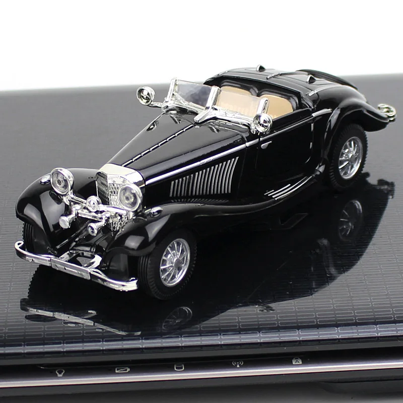 1:28 Model Retro Car Diecast Alloy And Rubber 500K Decoration Exquisite Miniature Car Simulation Collection Gifts Toys for boys