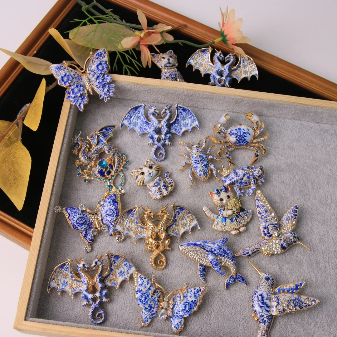 Barocke Luxus-Broschen mit Tier- und Insektenmotiven für Damen und Herren, Schmuck im Blau-Weiß-Porzellan-Stil, Modeaccessoires