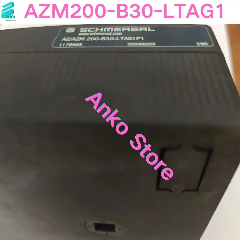 Brand-new  Safety interlock switch AZM200-B30-LTAG1