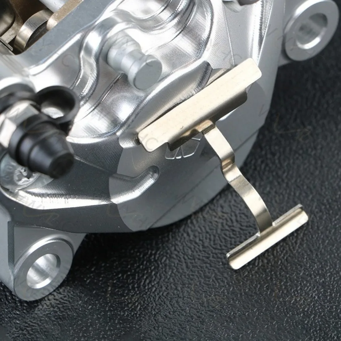 Size Crab Spring Leaf Brake Caliper To Make The Blade, Manganese Steel Heat Treatment, Brake Feel More Linear
