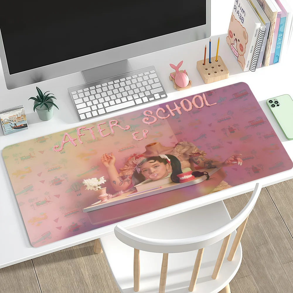 Singer M-Melanie Martinez Mouse Pad Large Non-slip Lockedge Desktop Computer Desk Mat Keyboard MousePad Office Gamer Student