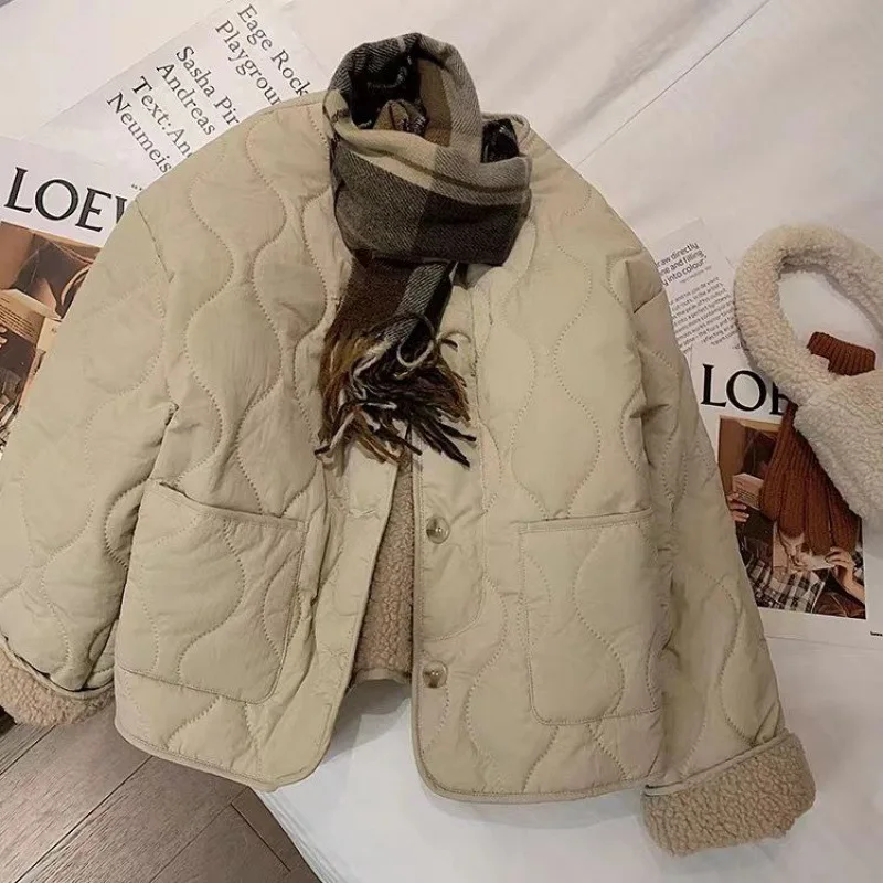 Large Size Lambhair Cotton Jacket, Women\'s New Fashionable and Stylish Thick Coat