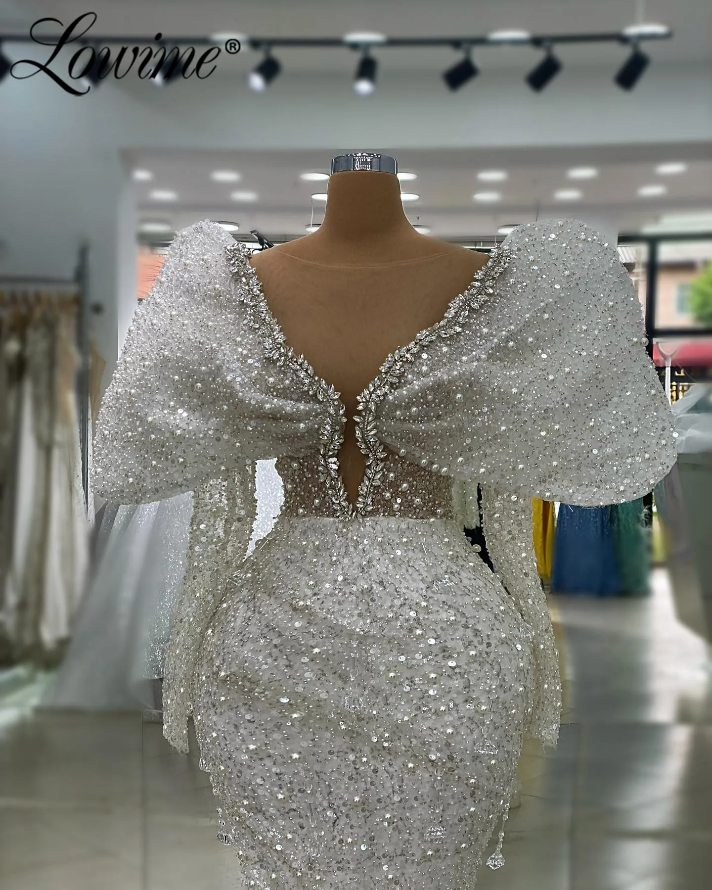 Vestidos de celebridades árabes com pérola marfim, Vestido de casamento, Fenda alta personalizada, Mangas compridas, Vestidos de noite, Cristais Prom Dress, 2023