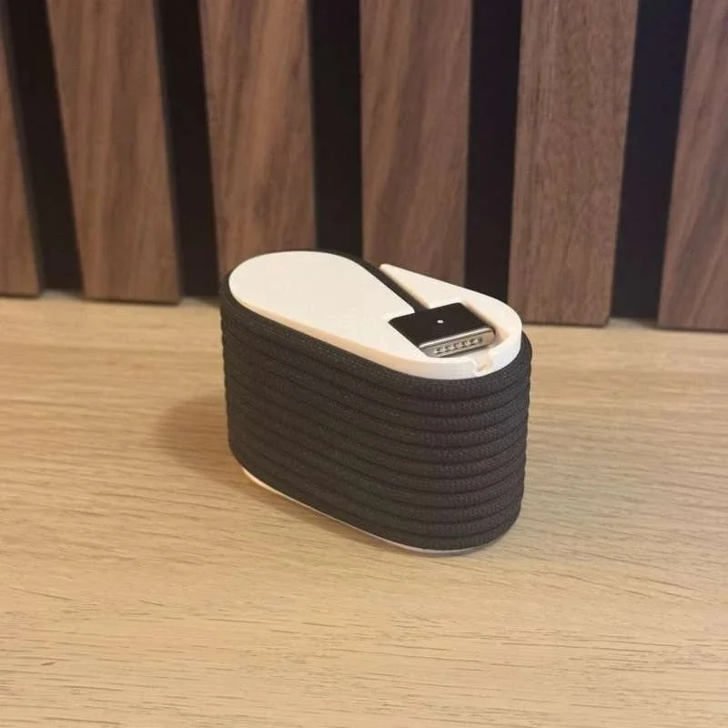 Organizador portátil para guardar cables, con sistema de enrollado automático, diseño compacto, ideal para el cable de carga MagSafe 3 de Macbook, para usar en el escritorio o de viaje.