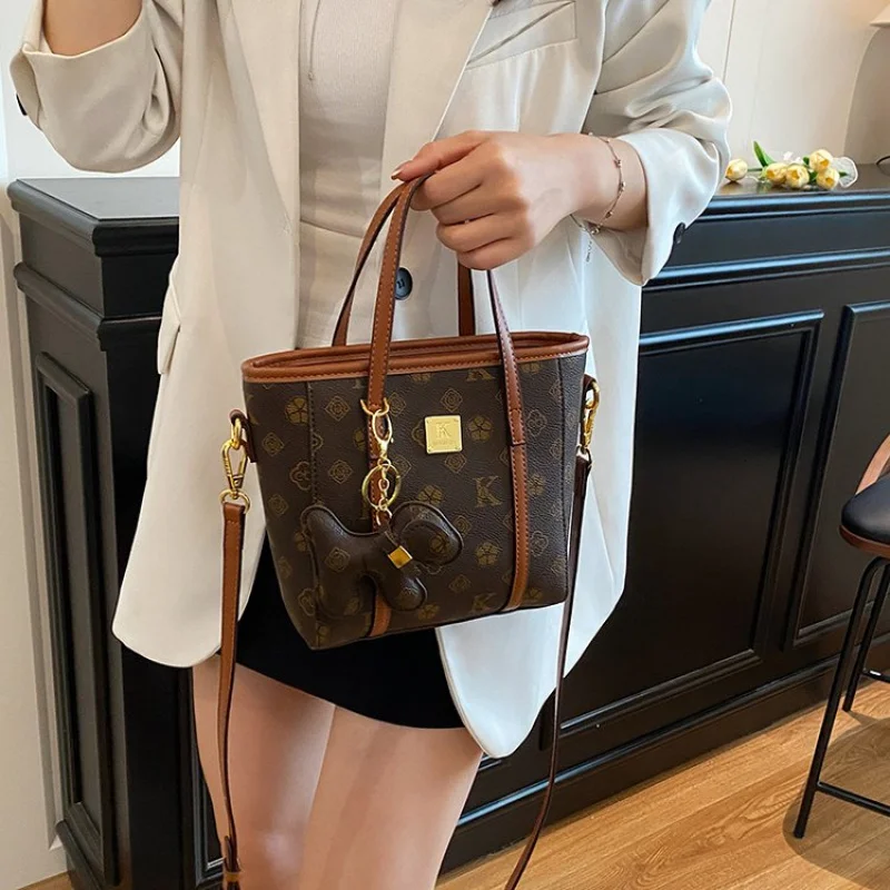 

Стильная женская сумка через плечо Премиум-кожаная сумка через плечо Женская сумка-тоут Дизайнерский бренд Классическая роскошная мода