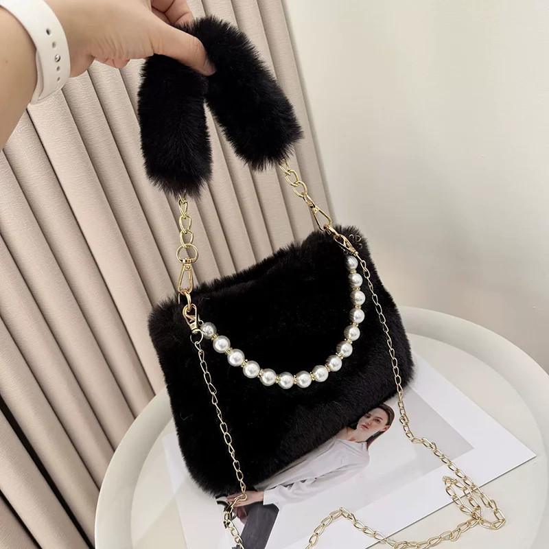 Fashionable Pearl Rabbit Fur Handbag Women's Crossbody Bag Chain Design Winter Small Versatile Shoulder Bag image 6
