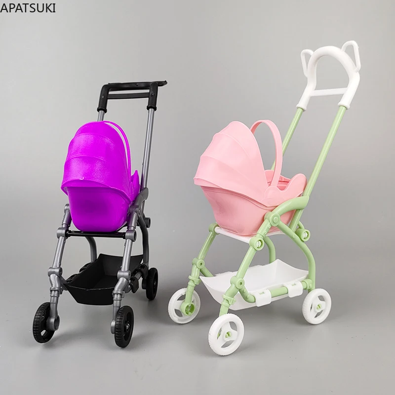 1:12 Kunststoff DIY Montieren Kinder Spielzeug Kinderwagen Kinderwagen Trolley Puppe Möbel Glückliche Familie Miniatur Puppenhaus Zubehör
