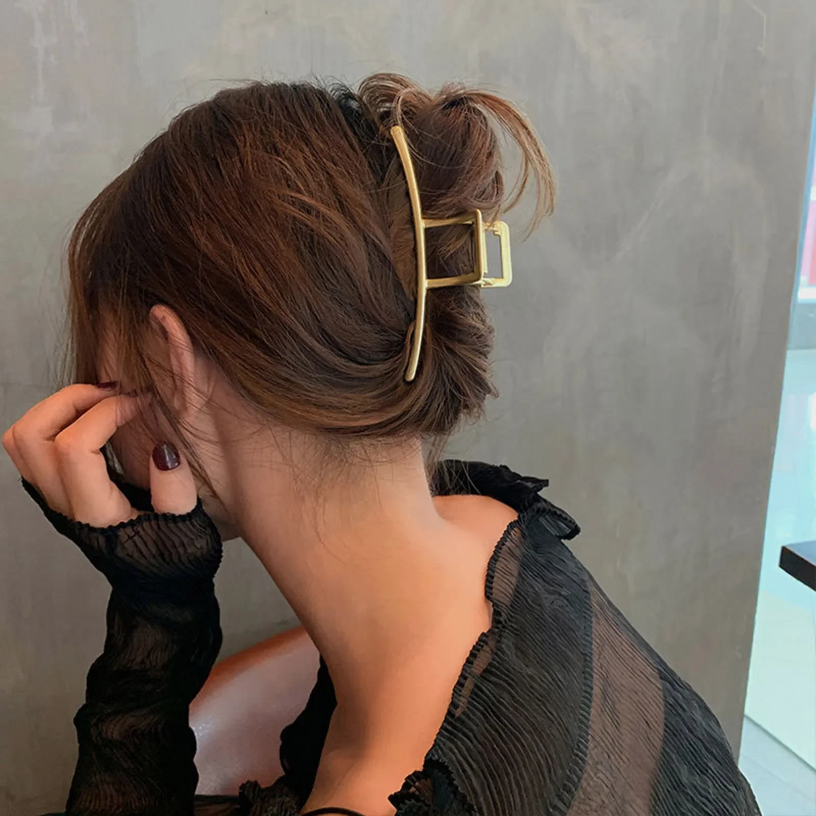 Fashion Simple Gold Hair Claw Clip Butterfly Geometric Elegant Hair Clip Claw Clamp for Girls Headwear Women Hair Accessories image 4