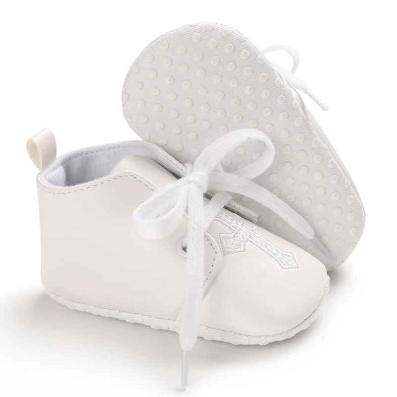 Weiße Tauf-Babyschuhe für Jungen und Mädchen, weichsohlige Baptismusschuhe, Sneakers für Neugeborene, Tauf-Lauflernschuhe – Detail 17