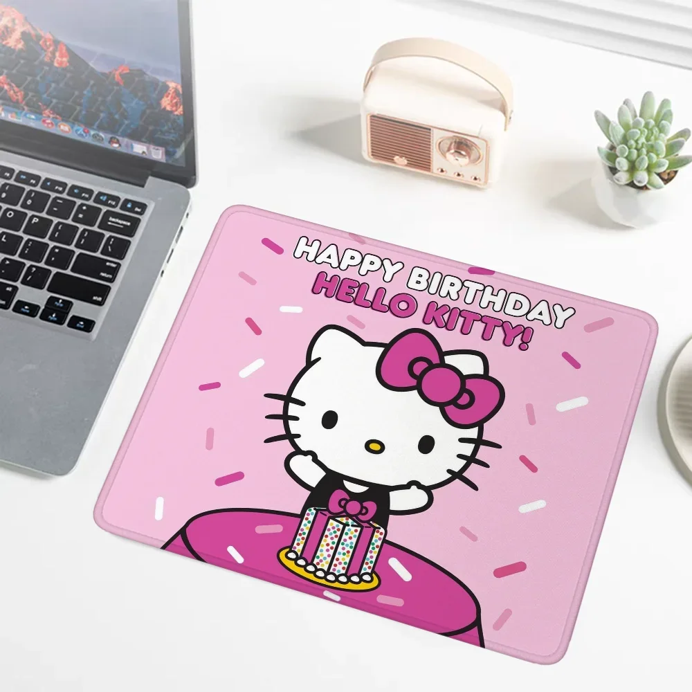 Small Desk Mat Mousepad Office Accessories Sanrio Computer Leather Mousepad Hello Kitty Kawaii Deskmat Gamer Cute Keyboard Pad