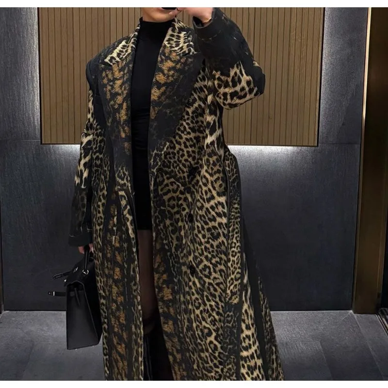 

Дикое, роскошное, модное, сексуальное, большое пальто в стиле ретро с леопардовым принтом для женщин с супермодой Ауры