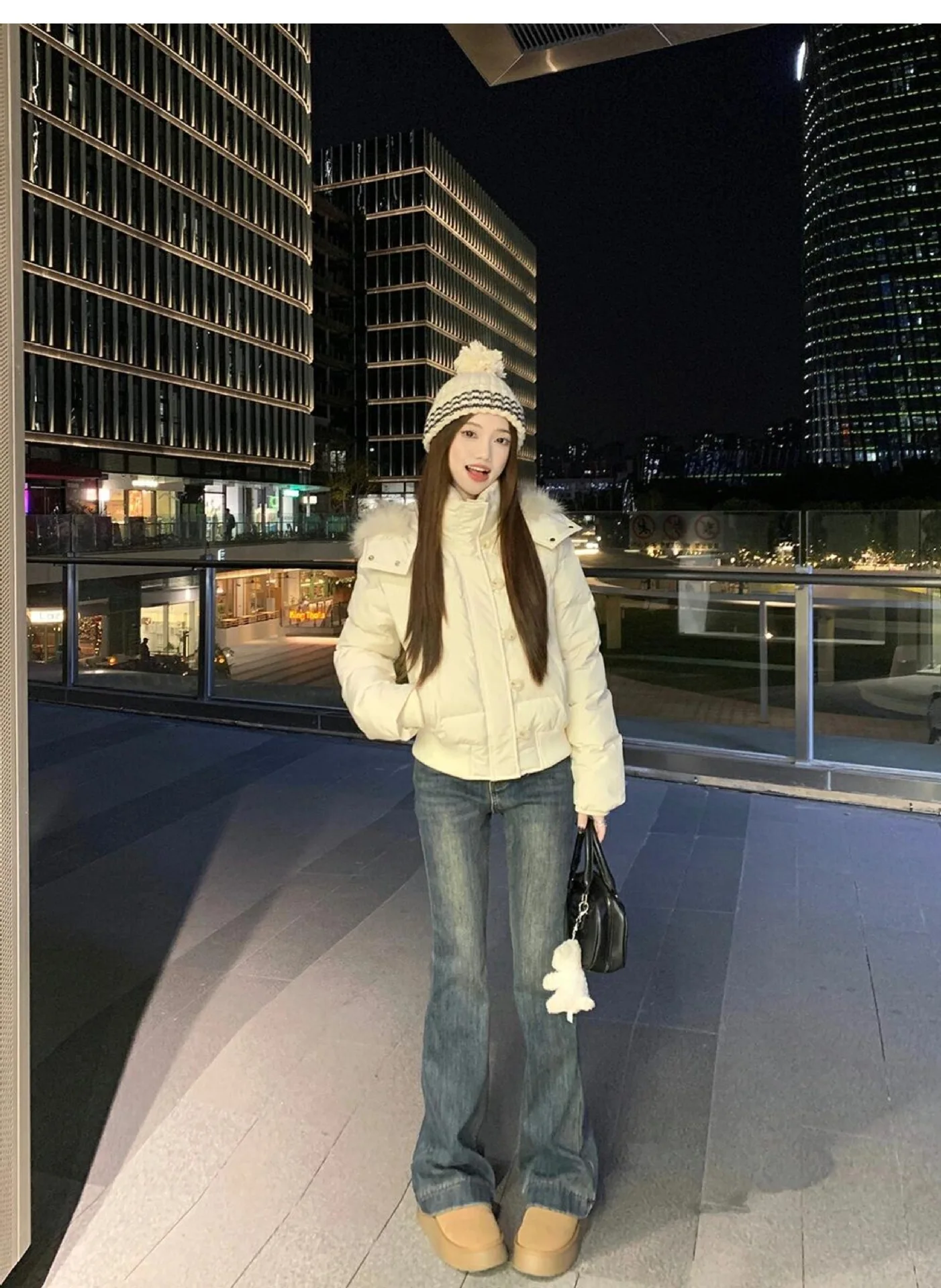 Korean Large Fur Collar Short Padded Jacket Women 2026 Winter New Thick Hooded Parkas Women Retro Zipper Button Puffer Jackets
