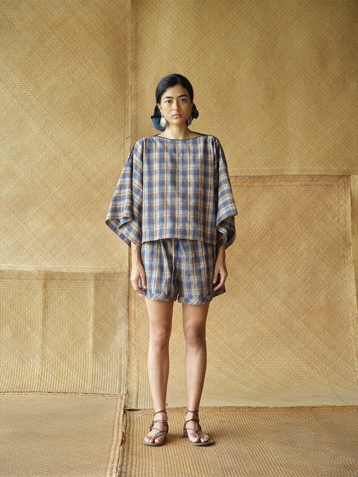 

Оригинальные художественные шорты из хлопка и льна с растительным окрашиванием, повседневные прямые брюки с вышивкой для женщин, удобные, дышащие, летние.