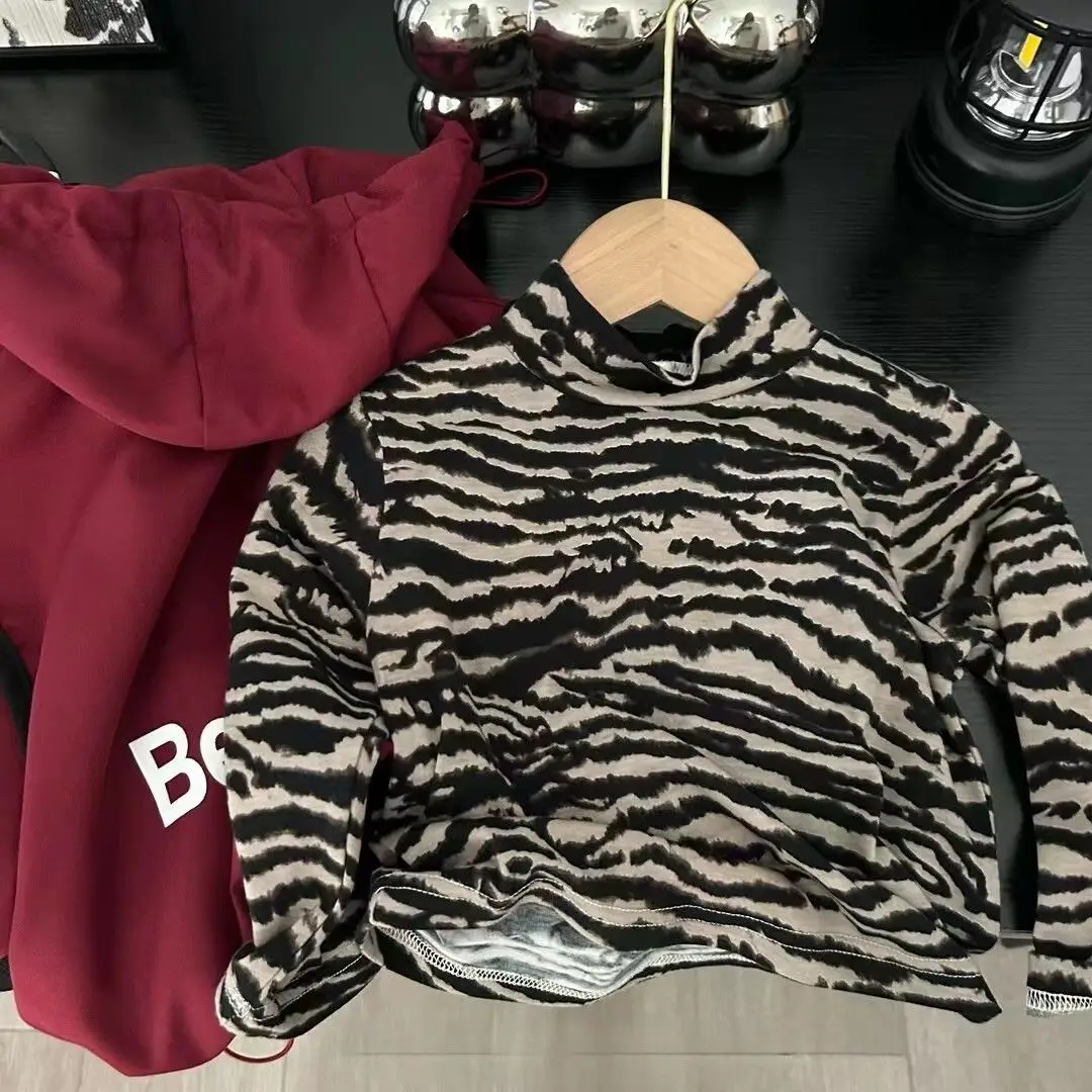 Children's autumn and winter zebra print base shirt 2026 new Korean version boys' long sleeved versatile top T-shirt