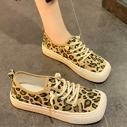 Piedi larghi mocassini in tela con punta quadrata scarpe da ginnastica stringate per il tempo libero da donna piattaforma Leopard Zebra Print Shoes scarpe da corsa per studenti