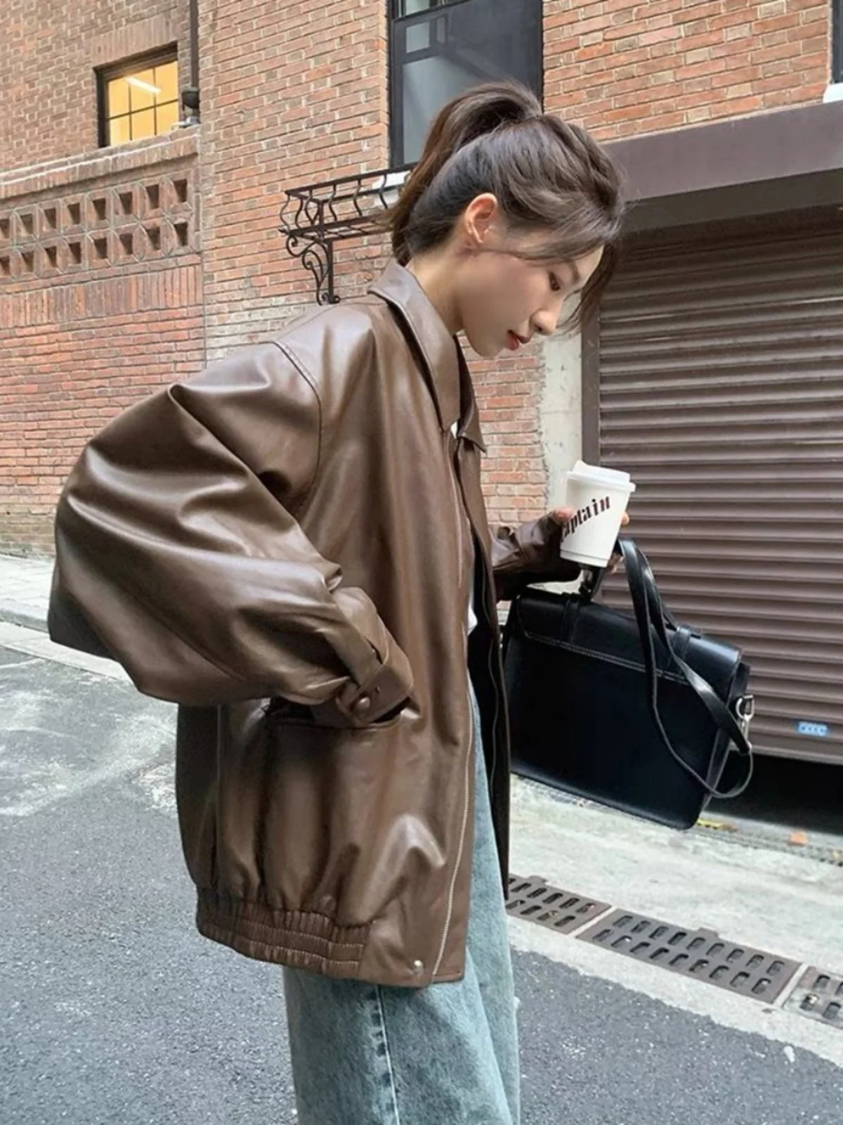 

Short Brown Leather Jacket Women's Loose Fit Sweet Cool Style Street Fashion Long Sleeve Collar Regular Length Autumn Wi...