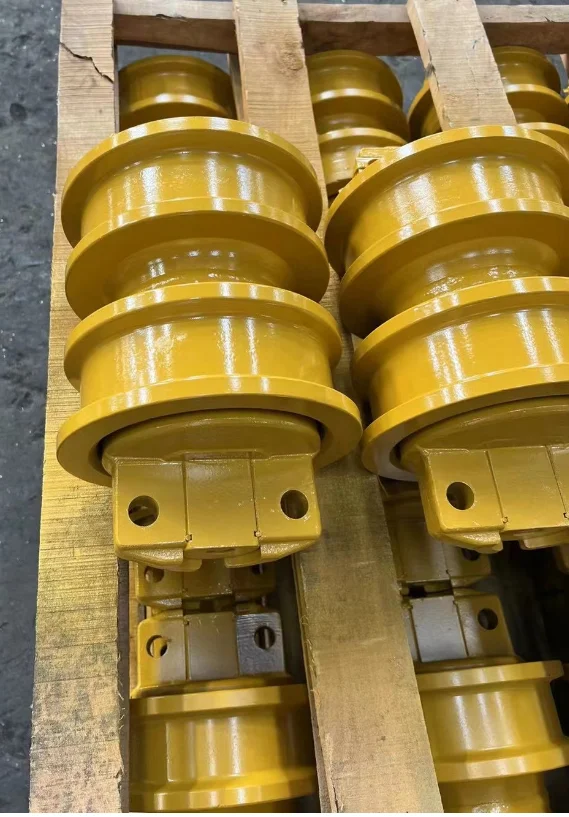 Komatsu Bd2F Bd2G D3C D4 D4D D5C D5D D6G D6N D7G D8R D9G D20 D65 D155 D375 Bulldozer 155 Track Roller, D7G D6D D7R Bottom Roller