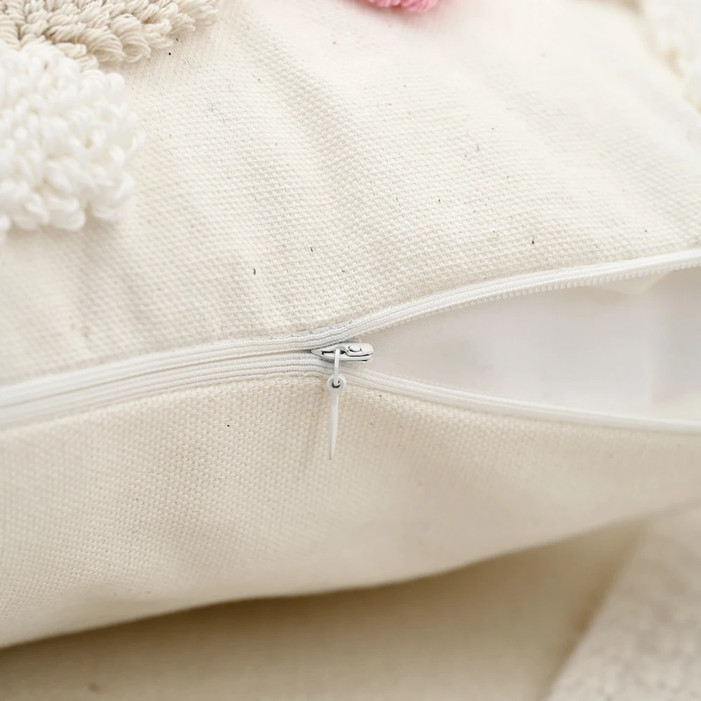 شراء القوس الحب زهرة المطرزة المخدة لطيف البوهيمي أريكة غطاء الوسادة غرفة نوم المنزل غرفة المعيشة ديكور cojines الفقرة سالا