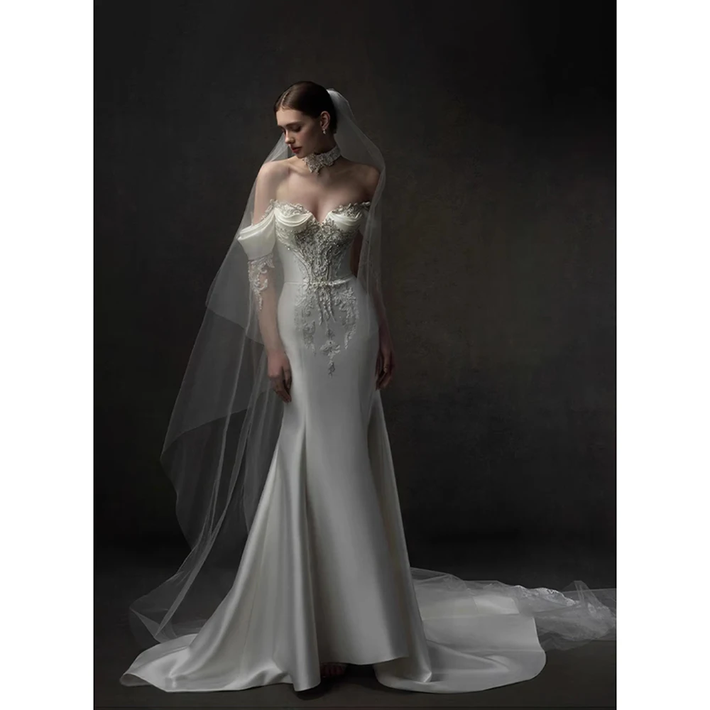 

Sexy Elegant Satin Fishtail Wedding Dress Sweetheart Lace Applique Beaded Bow Illusion Long Sleeves Bride Dress