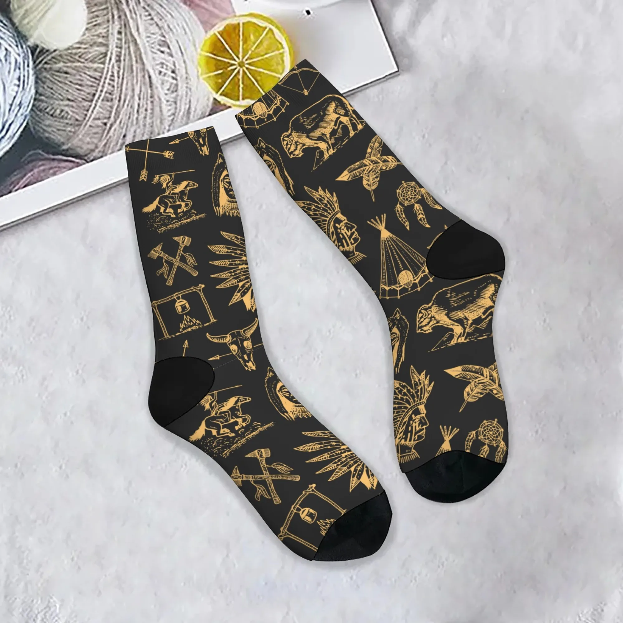 

Ethnic-Style Retro Fashion Men's Socks Primitive Tribal Hunting Funny Socks Breathable Anti-Slip Outdoor Casual Sports Socks