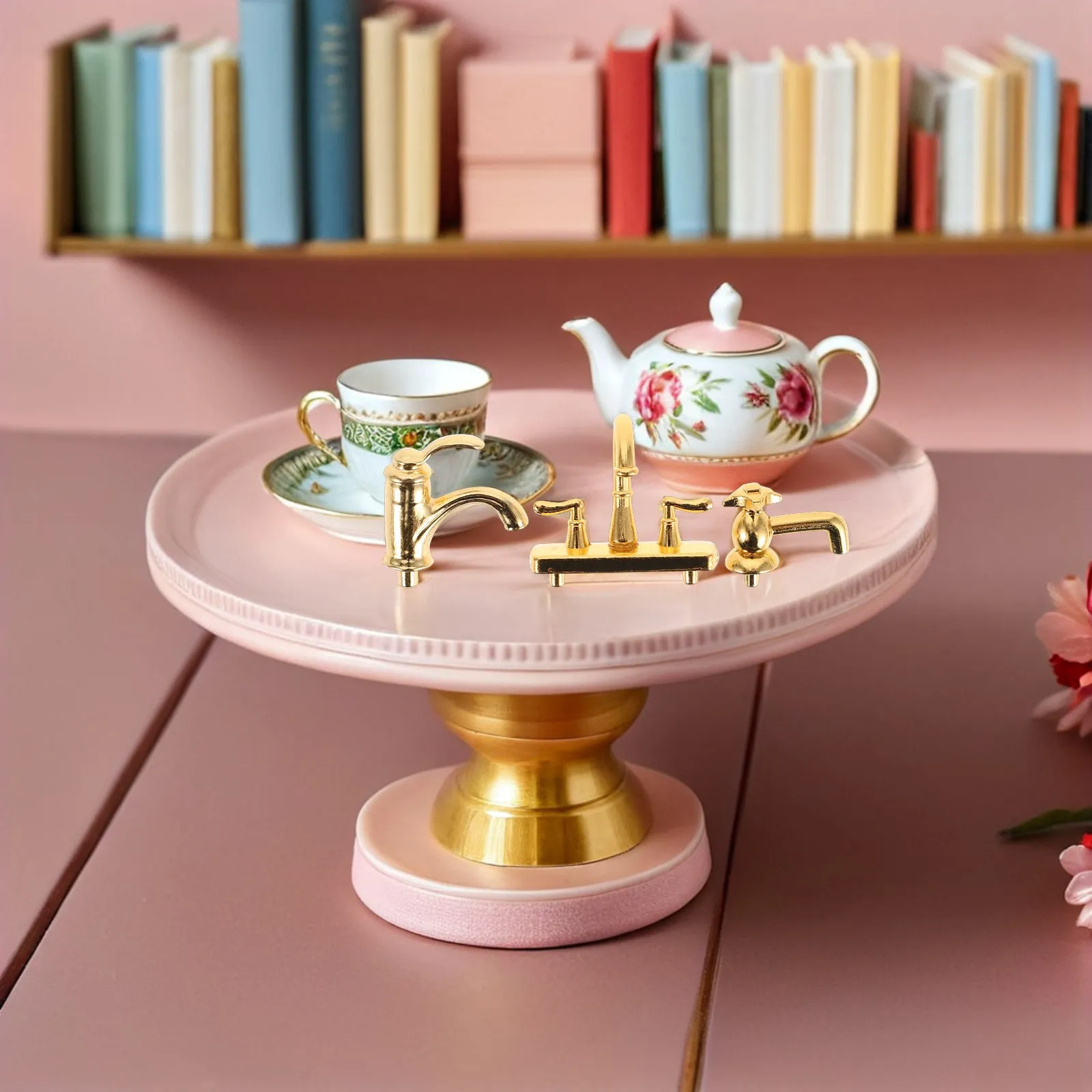 

3Pcs Miniature Golden Faucet Decoration Realistic Fake Tap for Dollhouse Bathrooms Photography Props Kids Role-Playing