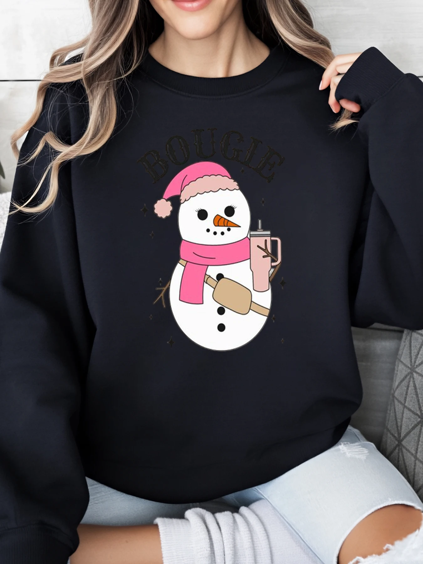

Снеговик с розовой шляпой и кружкой, Рождественский свитшот Bougie, женская повседневная праздничная одежда, черный размер больших размеров