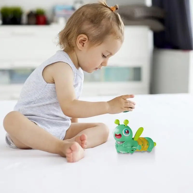 Wind Up Caterpillar Walking Toy Vorschul-Kleinkind-Aktivitäten Spielzeug Wind-Up-Mechanismus für Aktivitäten im Vorschulalter Kleinkind Lustig Niedlich