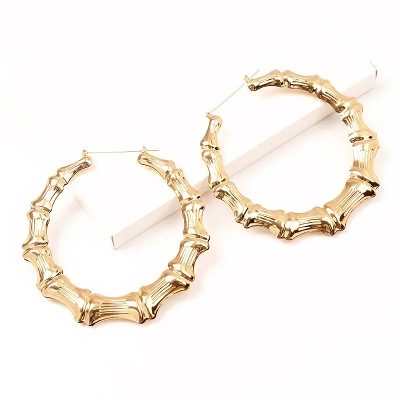 2024 New Style Personality Chain Ring Singing Singer Metal Gold Silver C Shaped Knot Earrings Ladies Graduation Gift