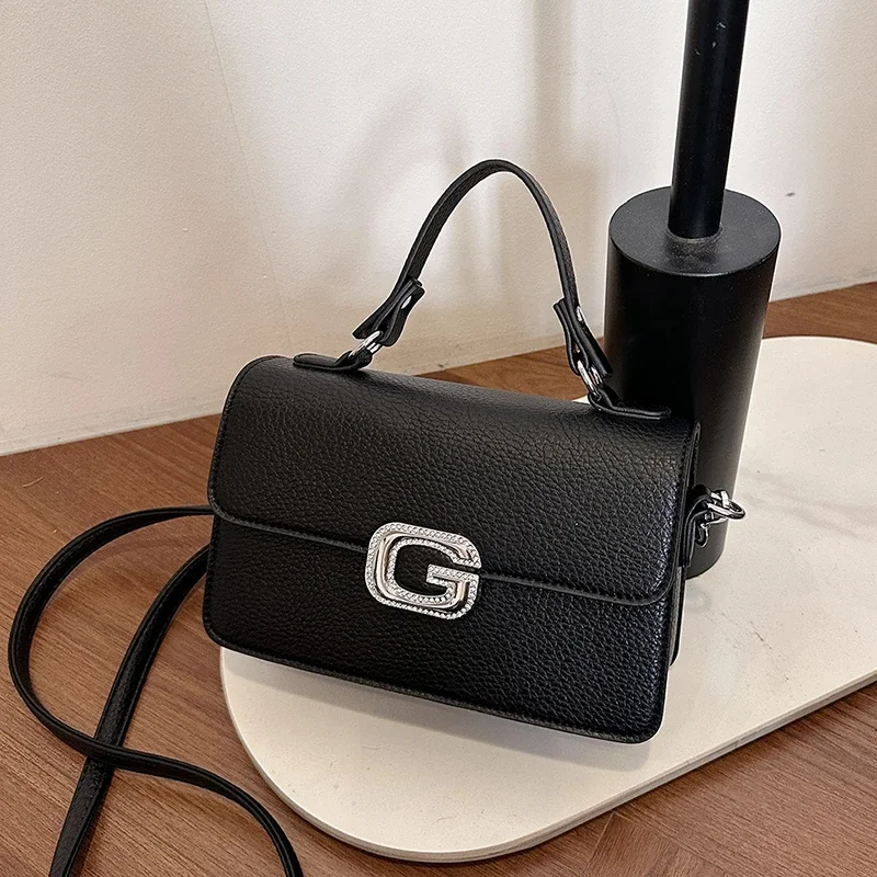 

Elegant High-End Leather Shoulder Bag Women's Fashionable Messenger Purse Vintage Minimalist Crossbody Clutch Large Capacity