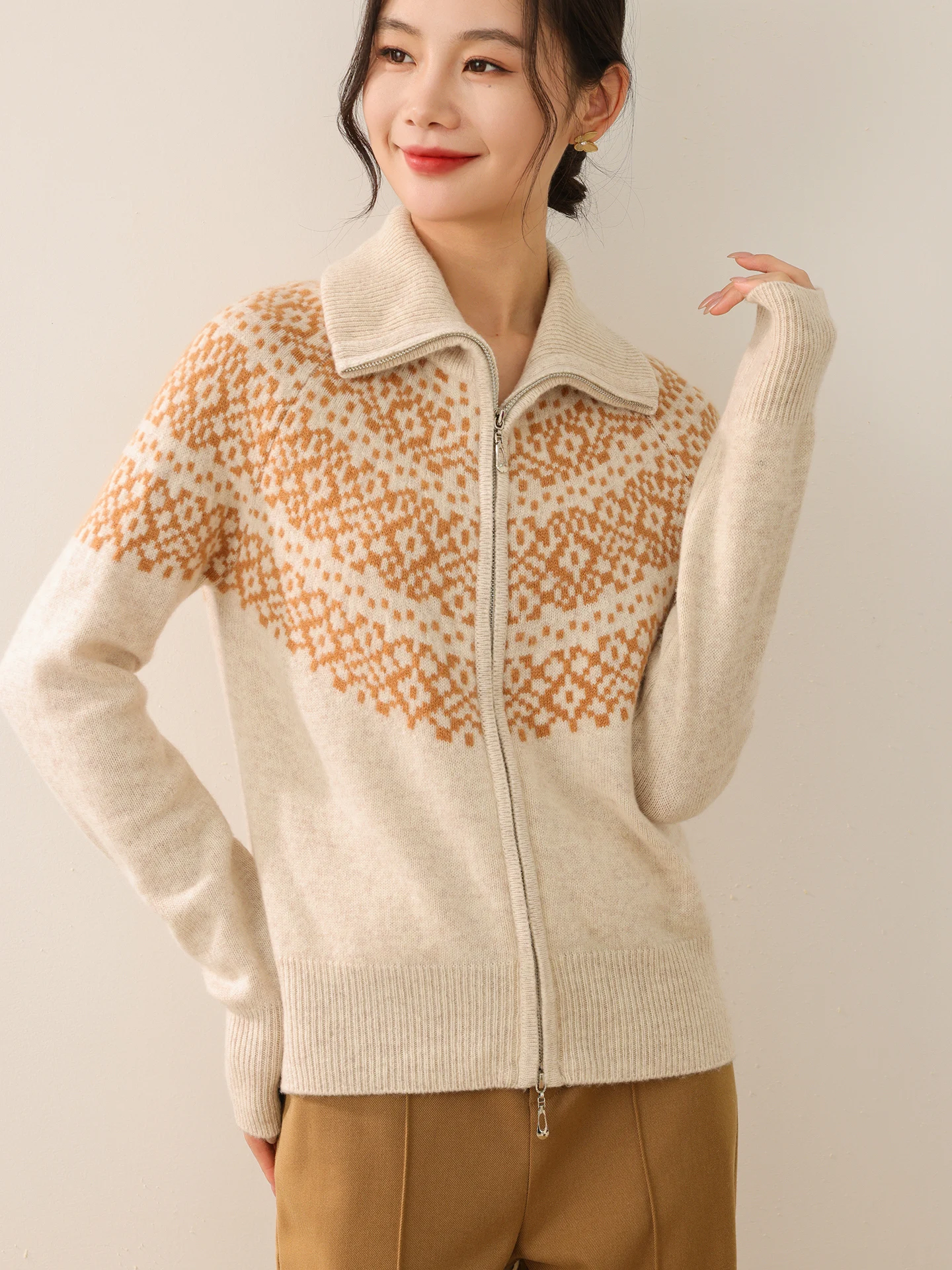 

Новый женский кардиган из 100% мериносовой шерсти, цветной свитер с лацканами, теплый удобный вязаный топ, толстая повседневная осенне-зимняя одежда