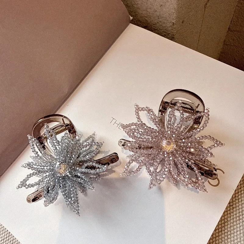 8cmのエレガントなクリスタルフラワーヘアクロウクリップ、滑り止め付きキラキラ輝くラインストーンヘアクリップ、フルビーズ付き、高級ヘアアクセサリー