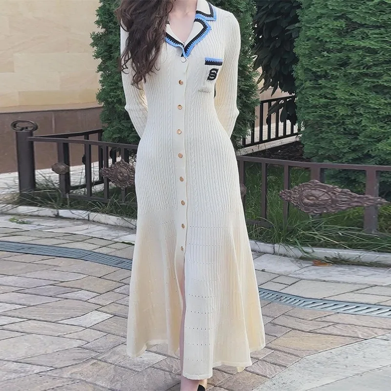 YuooMuoo 2024 ฤดูใบไม้ร่วงฤดูหนาวElegantถักเสื้อกันหนาวผู้หญิงแฟชั่นเย็บปักถักร้อยเสื้อแขนยาวชุดVestidos