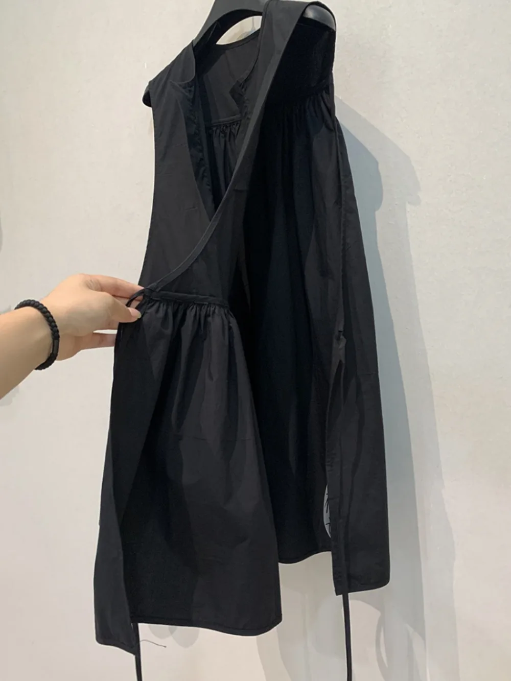 Kuzuwata New O Neck Sleeveless Loose Simple Blouses Vest Casual Elegant Drawstring Lace Up Shirt Japan Ruched Patchwork Tops