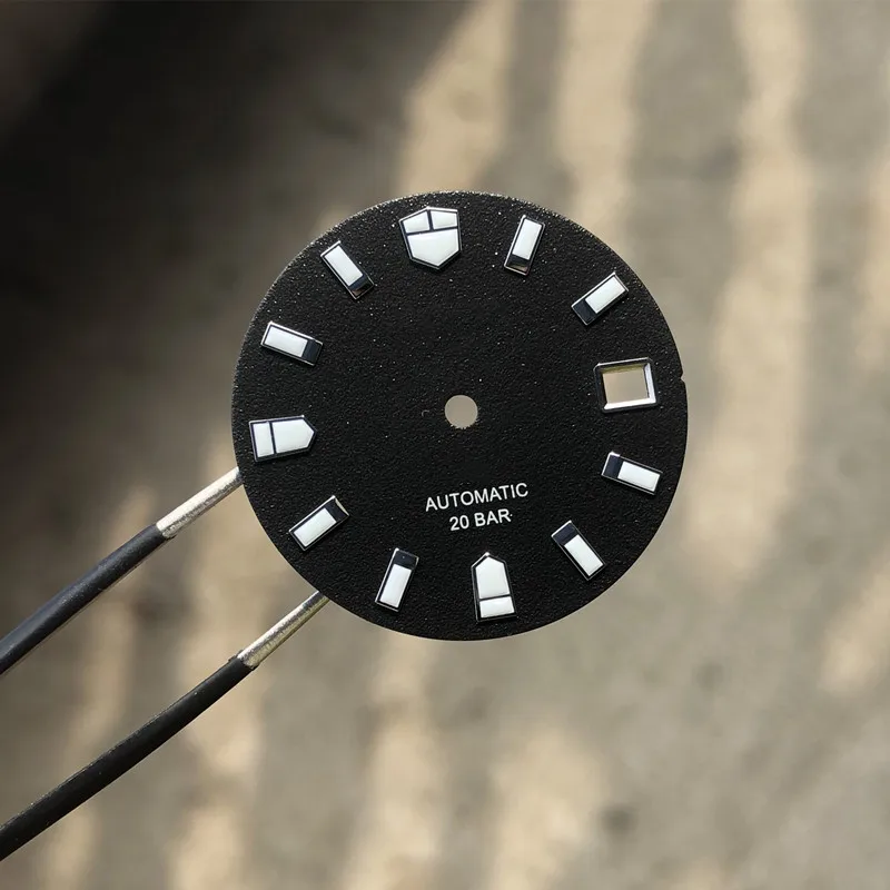 

Z19 NH35 Dial Watch accessories NH35 dial suitable for Japanese NH35 movement, super green luminous shield style, top quality