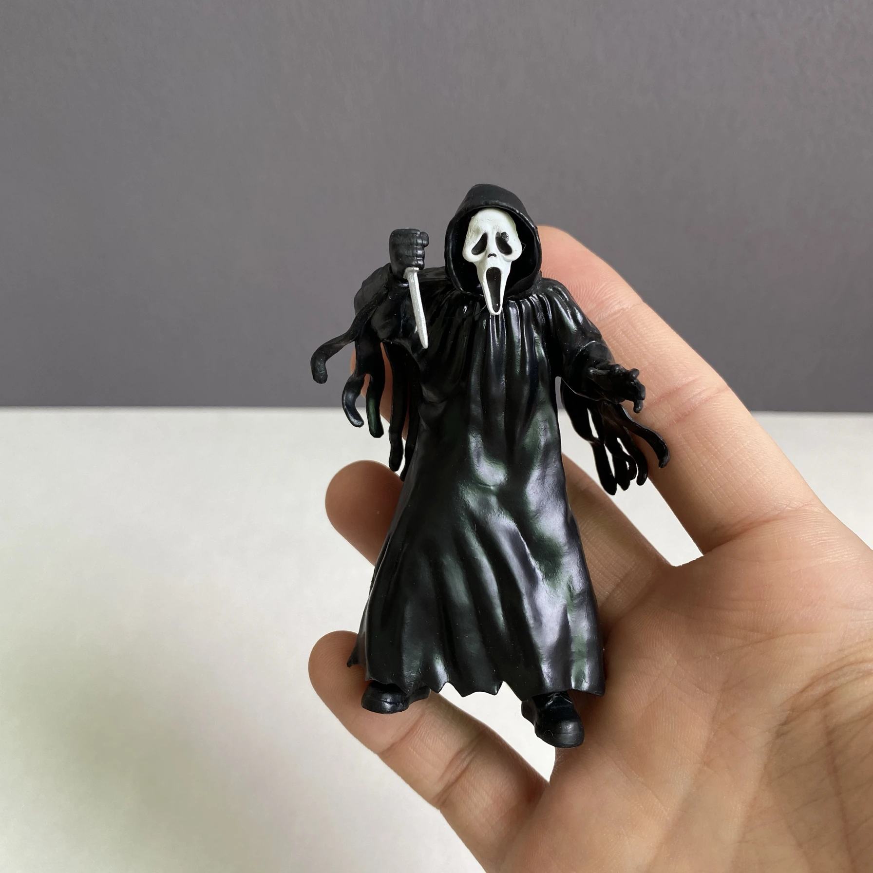 Japonês genuíno gacha escala modelo único e não convencional máscara assassina estatueta brinquedo modelo figura de ação brinquedos