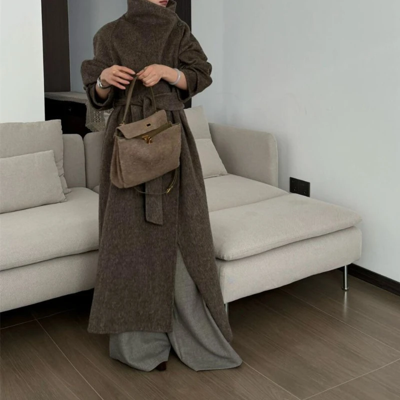 Temperament: Mid-length Woolen Jacket 2025 New Waist Lace-up Slimming Loose Commuter Coat for Women