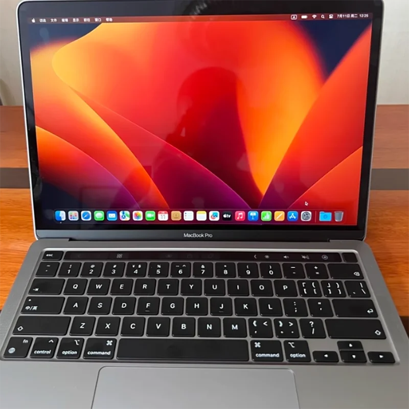 2022 MacBook Pro M2 チップ 13 インチ タッチ バー、Touch ID 8 コア