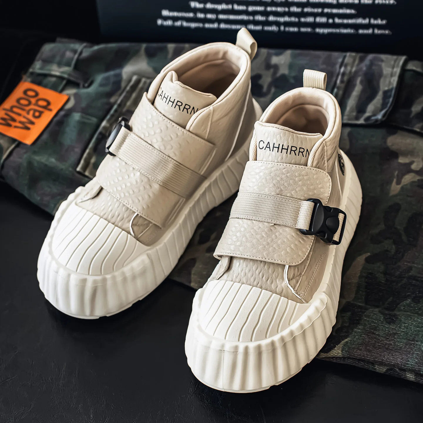 Sneakers Casual Men Original Designer Easy Matching Board Shoes Fashion Leather Breathable Height Increased Platform Sport Shoes