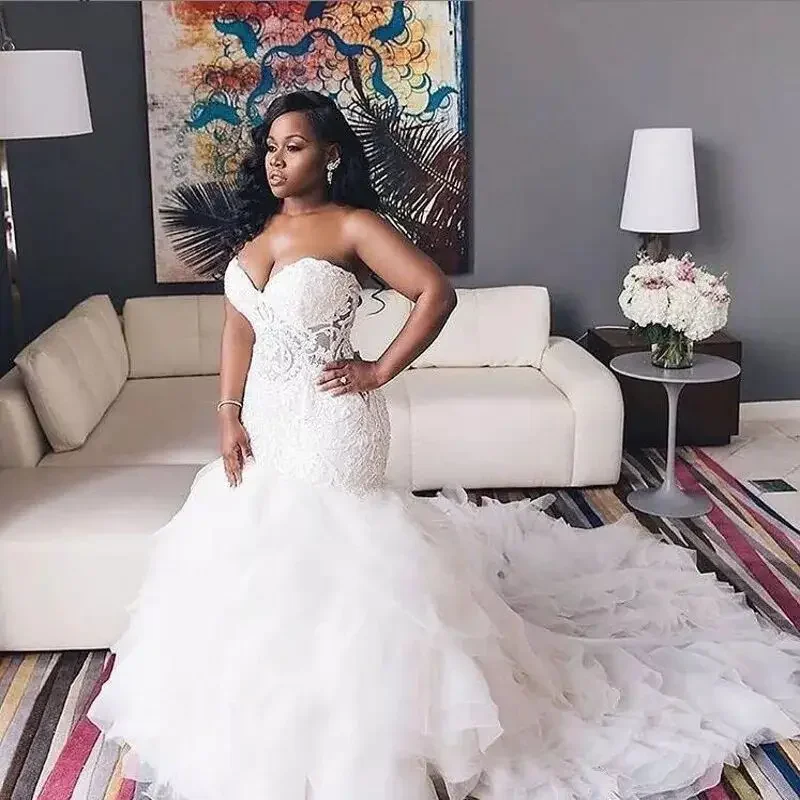 

Customized African Wedding Dresses Sweetheart Lace Mermaid Plus Size Bridal Gowns Lace Up Tiered Sweep Train Wedding Vestidos