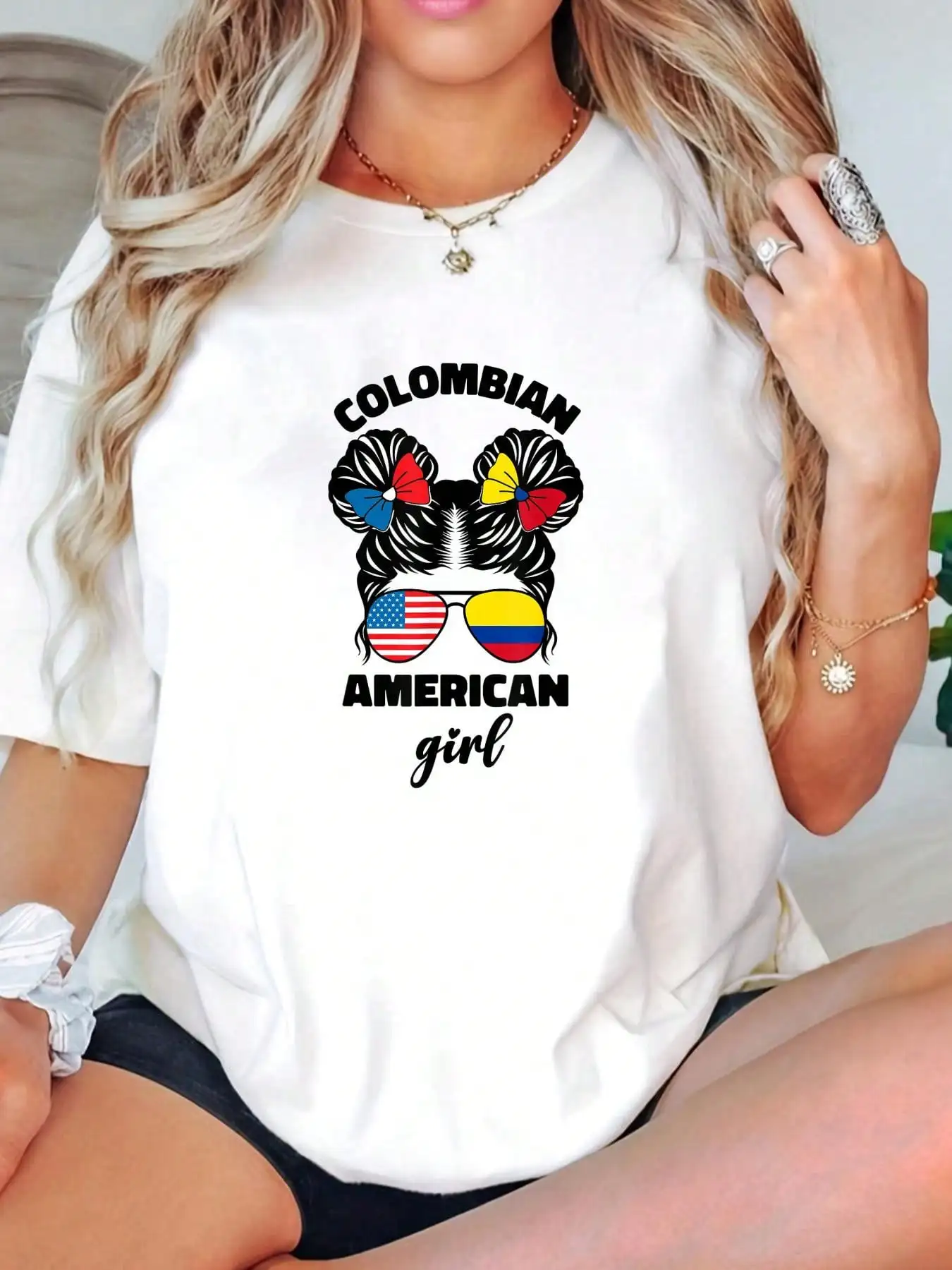 Half American And Colombian Usa Colombia Flag T-Shirt - Graphic Tees Festival Outfits For Women, Tops For Summer, Top De Mujer Women Summer Clothes