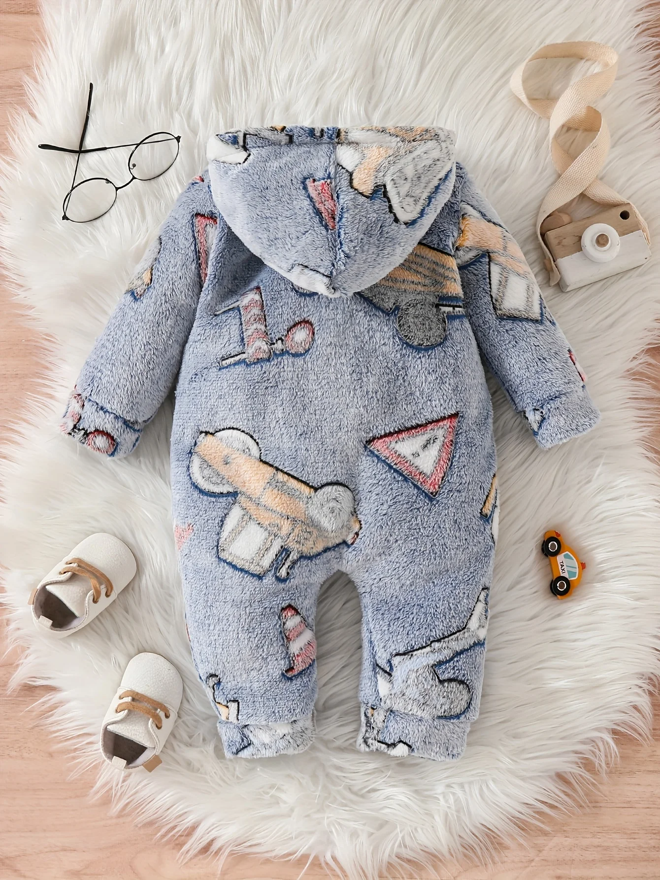 0-2 years old baby autumn and winter warm excavator mechanical car baby car print plush hooded jumpsuit