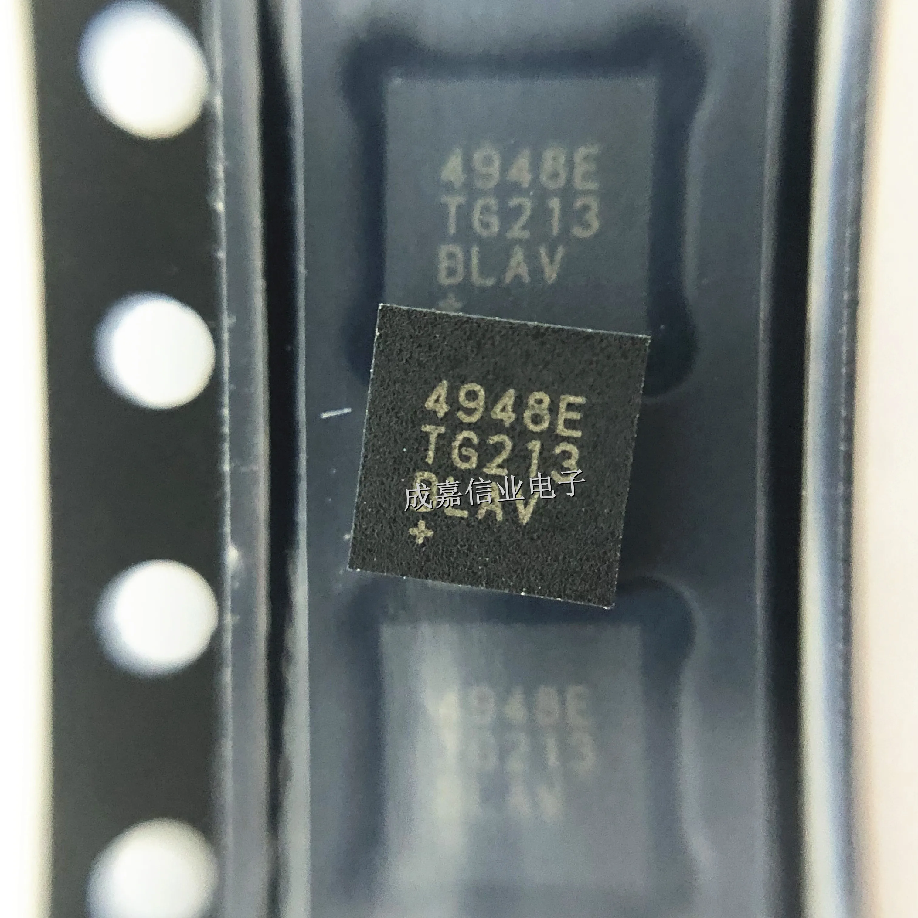 

10pcs/Lot MAX4948ETG+T TQFN-24 MARKING;4948ETG Analog Switch ICs 6 Channel 5.5Ohms 1.8 V-5.5V